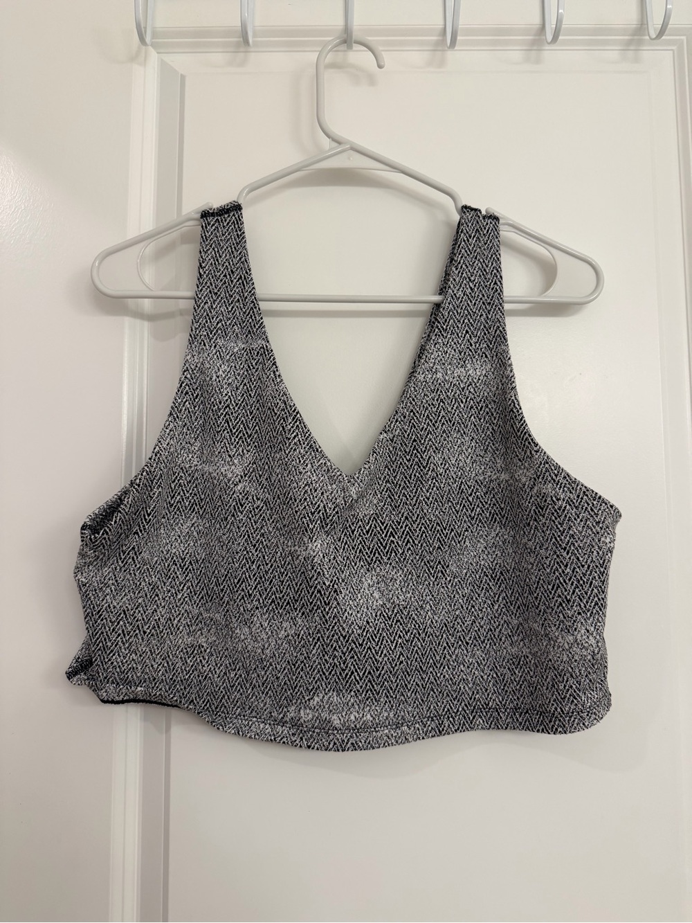 aerie Black & White V-Neck Cropped Tank